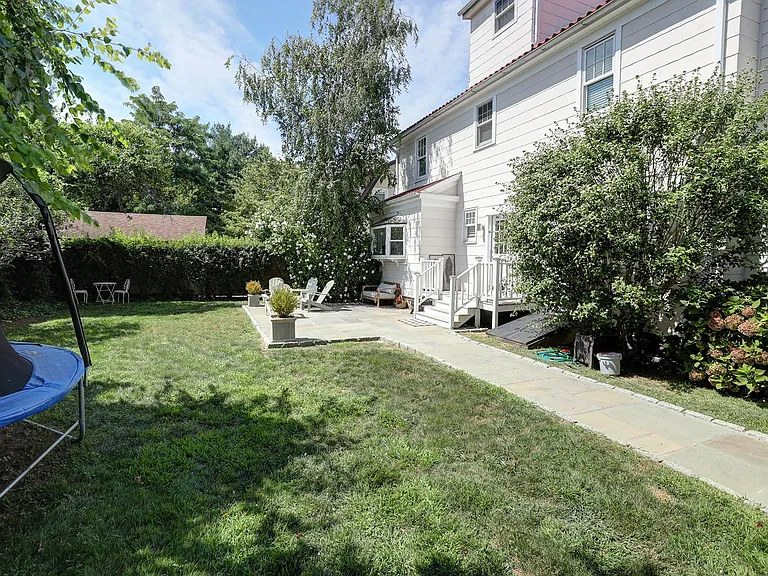 8 Horton St — Photo 21