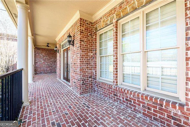 6 bed, 5.0 bath, $5,000 — Photo 3