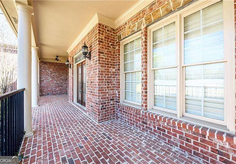 2770 Shumard Oak Dr — Photo 3