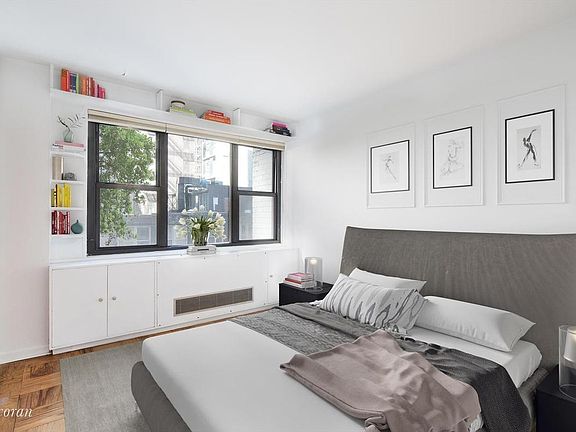 3rd image of 115 E 9th St APT 5R