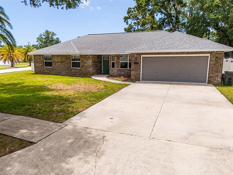 923 Sand Crest Dr — Photo 7