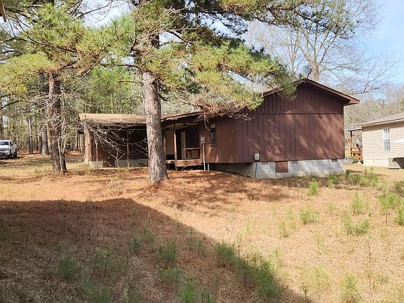 3rd image of 149 Pine Ridge Ln