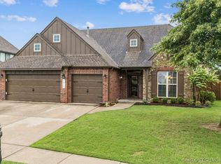 18610 E 42nd Pl, Tulsa, OK 74134