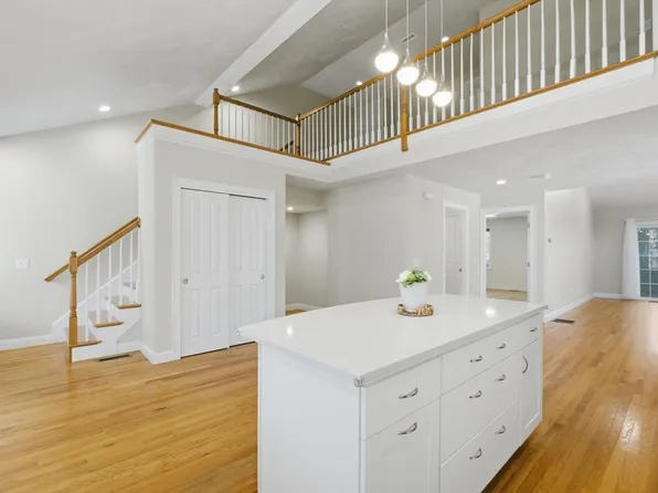 2 Turtle Ln #2, Sterling, MA 01564