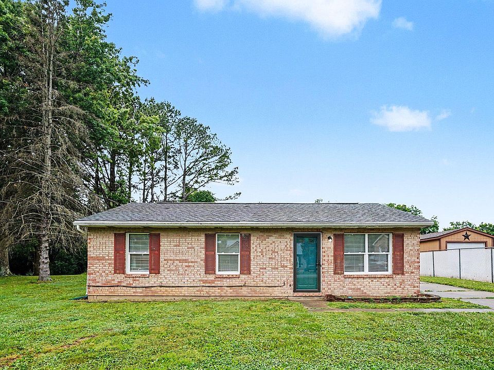 1st image of 325 Russell Rd