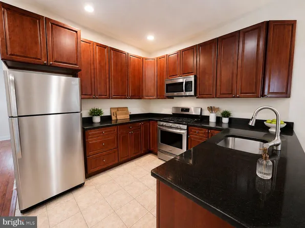 1804 N 16th St N APT C, Philadelphia, PA 19121