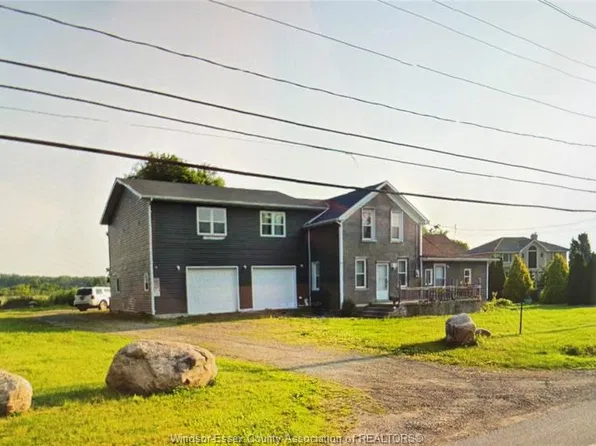 1242 Seacliff Dr, Kingsville, ON N9Y 2M2