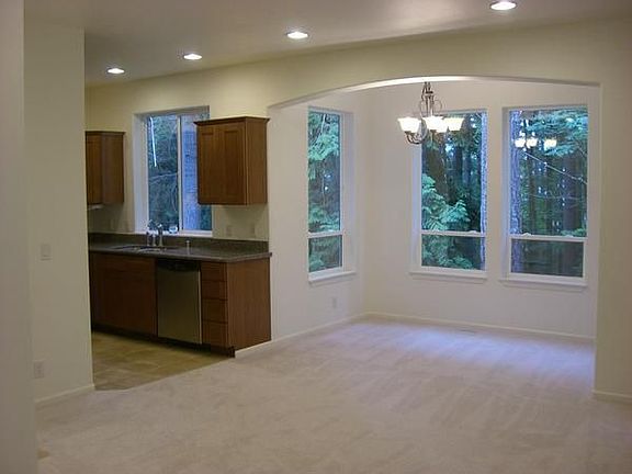 Dining & kitchen