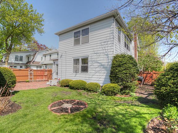 2nd image of 1822 Berkeley Ave