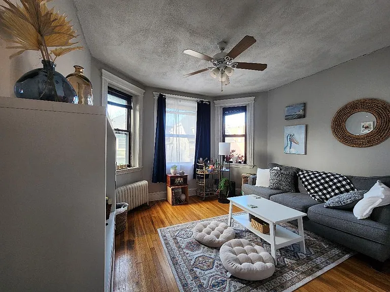 86 Glenville Ave — Photo 34