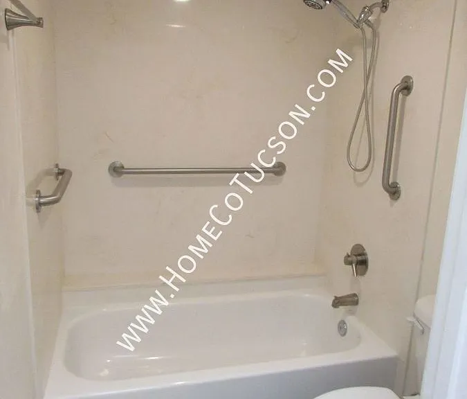 3668 N Royal Prince Ct — Photo 26