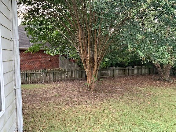 3rd image of 563 Herring Ln