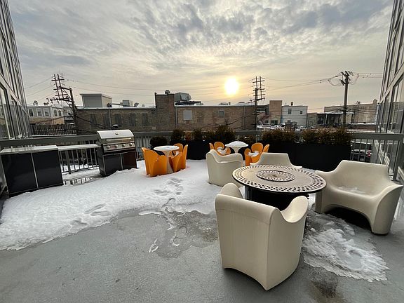 5th image of 2636 W Belden Ave #3