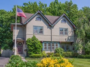 209 Park St, Montclair, NJ 07042