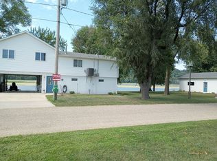 145 & 147 Abel Dr, Guttenberg, IA 52052