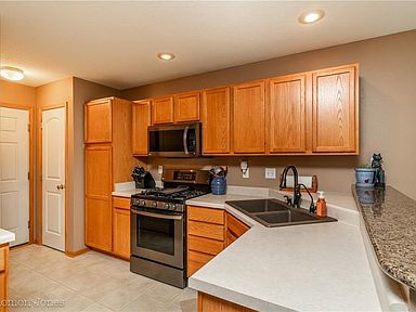 210 SE Wildflower Ct, Pleasant Hill, IA 50327 | Zillow