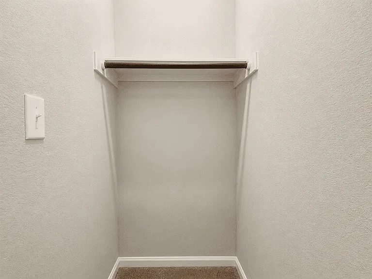 7142 Magnolia Crk #201 — Photo 15