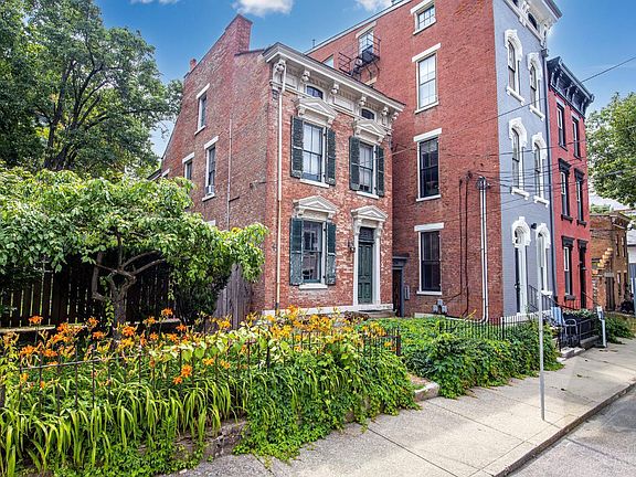 4th image of 1316 Spring St