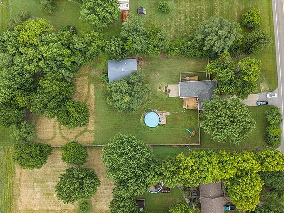 2nd image of 13968 McIntyre Rd