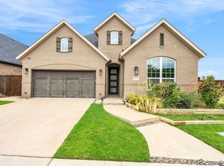 2173 Balcones Dr, Carrollton, TX 75010