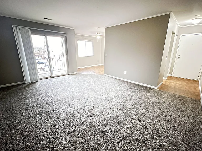 Sharondale Woods Apartments — Photo 20