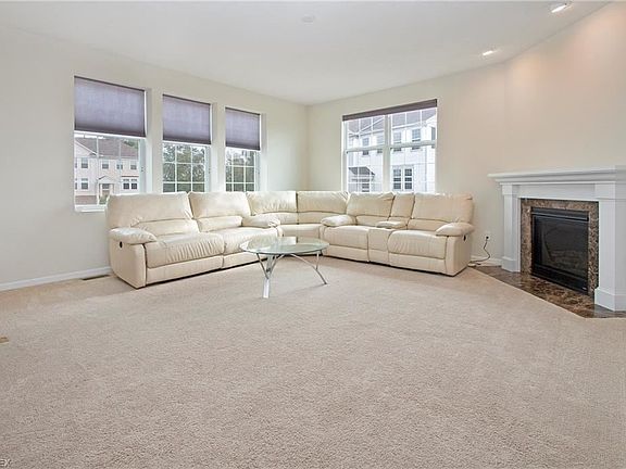 4th image of 6630 Park Pointe Ct