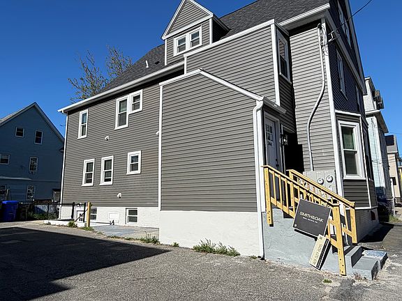 2nd image of 344 Blackstone St #2