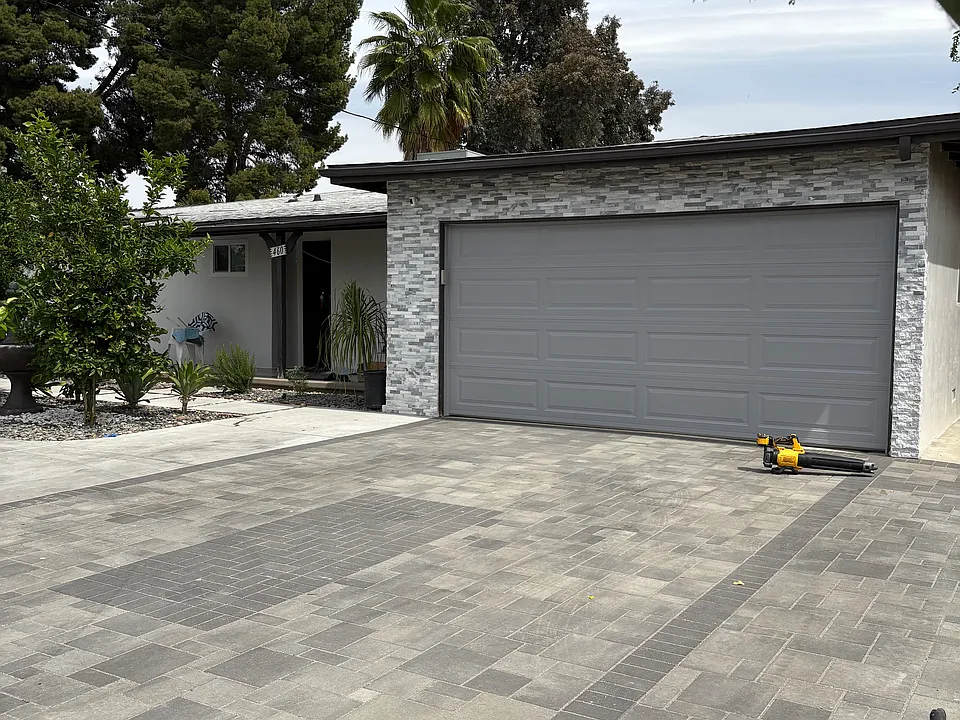 460 Apricot Ln