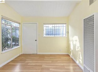 2433 7th St APT C, Berkeley, CA 94710