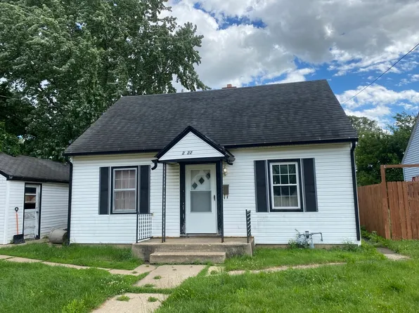 2422 Knight Ave, Rockford, IL 61103