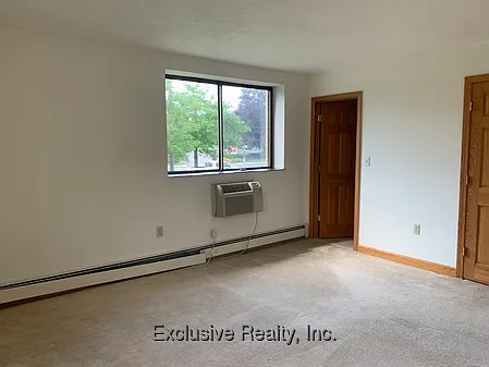 2350 Commonwealth Ave #1 — Photo 4