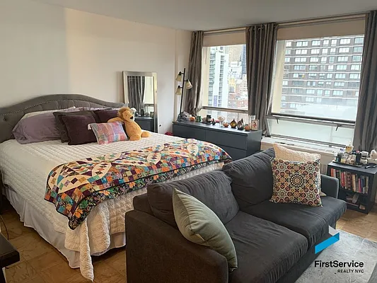 Rented by FirstService Realty (legacy) | media 24