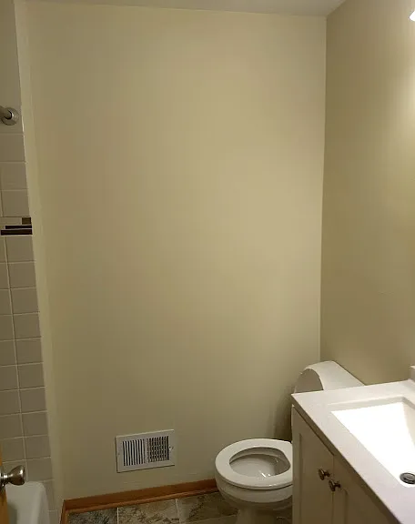 4035 Manhattan Dr — Photo 9
