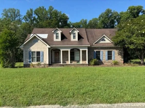 10 Wysteria Ln, Claxton, GA 30417