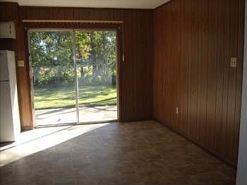 4th image of 800 Shirley Dr