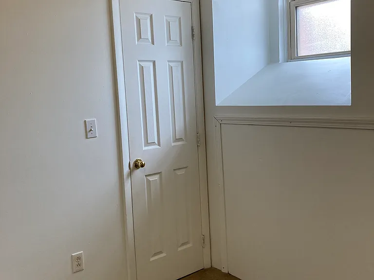 5752 Ellsworth Ave #11-C — Photo 24