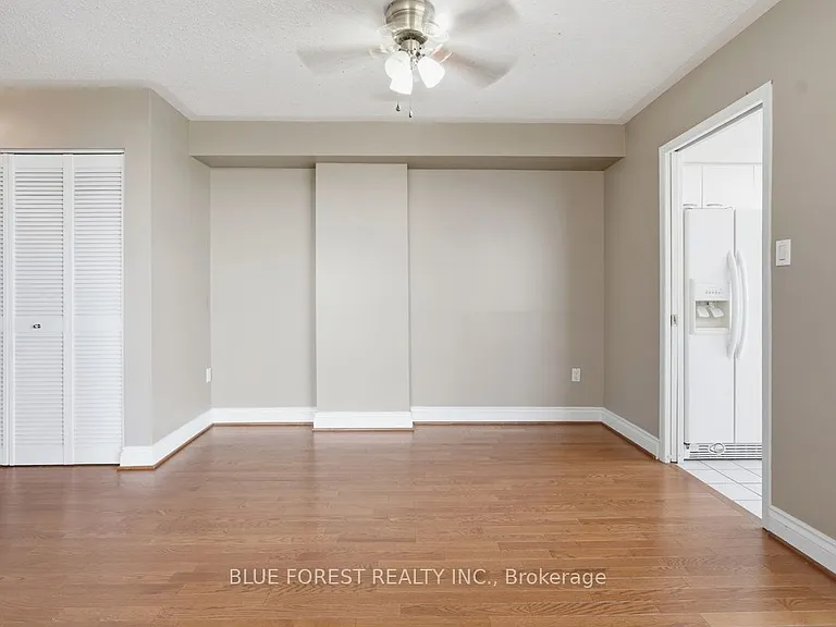 7 Picton St #904 — Photo 8