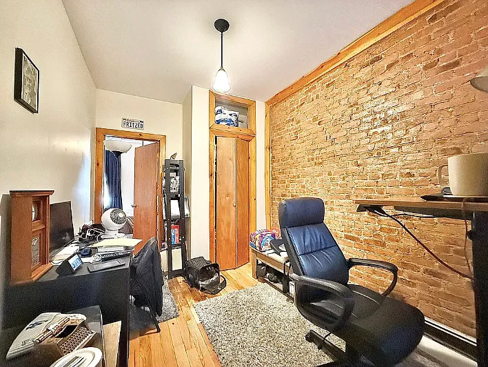 1404 Putnam Ave #2L — Photo 6