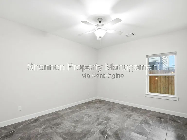 849 Fisher St #D — Photo 4
