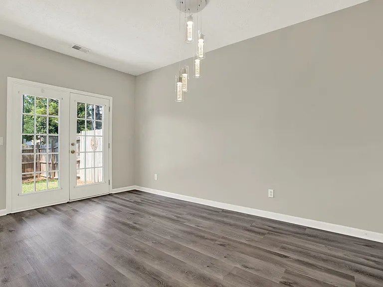 87 Benfield Cir — Photo 11