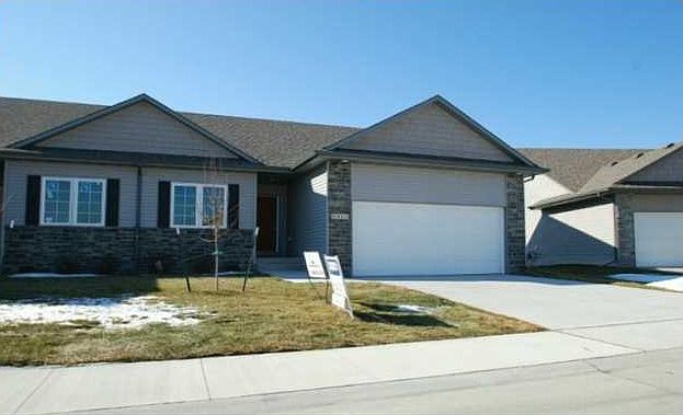 1st image of 1462 NE Falstaff Ln