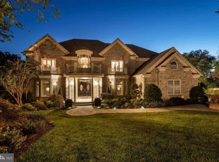 1840 Elgin Dr, Vienna, VA 22182