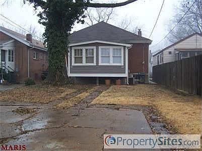 3rd image of 5428-5430 Nagel Ave