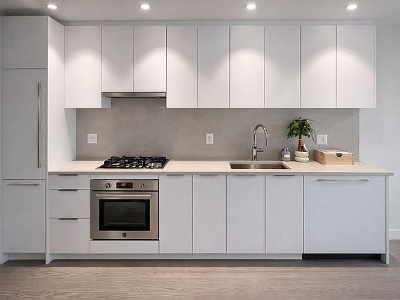 3rd image of 6138 Birney Ave #203