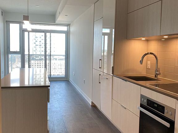 3rd image of 20 Richardson St #1401