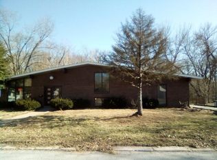 208 Bobbie Dr, Swansea, IL