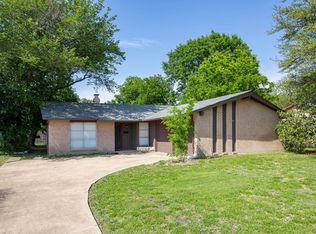 726 Pinehurst Dr, Richardson, TX 75080
