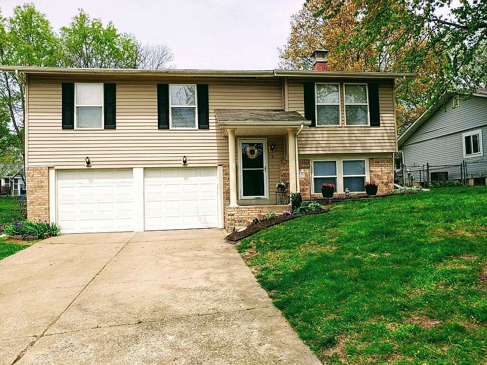 2nd image of 8 River Bluff Dr