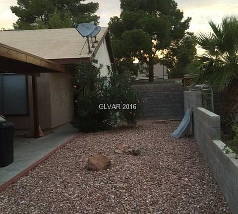 2nd image of 4383 Pinegrove St