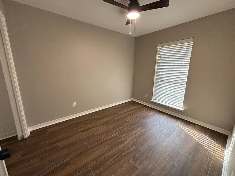 4558 Pine Crest Dr — Photo 7